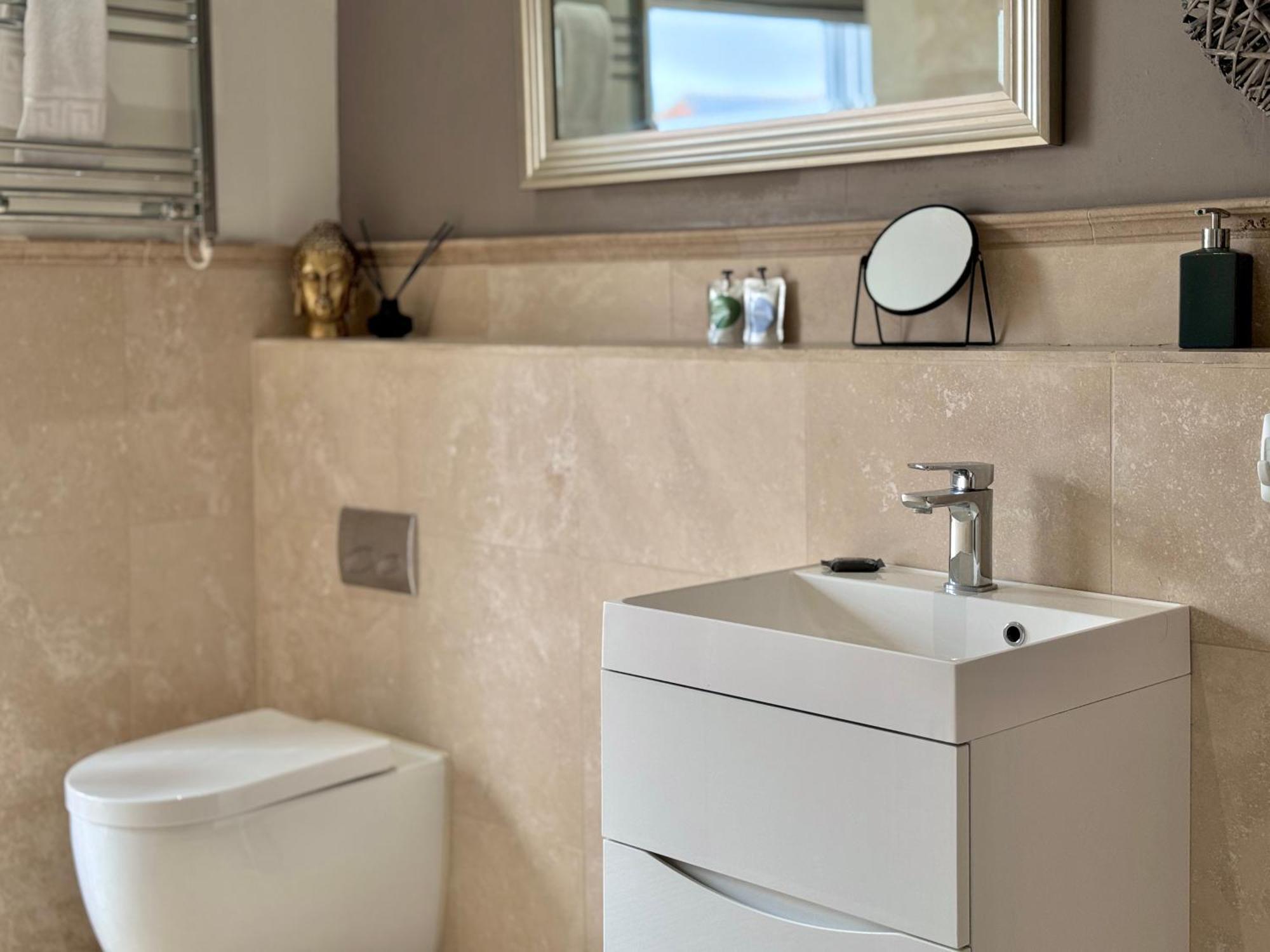 Apartment Victoria With Free Parking Скарборо Экстерьер фото